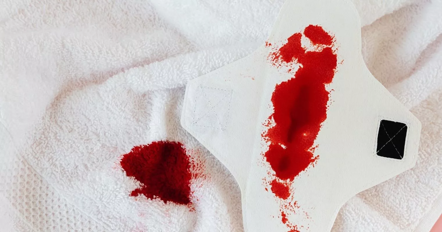 Darah Menstruasi Menggumpal, Apa Maksudnya?