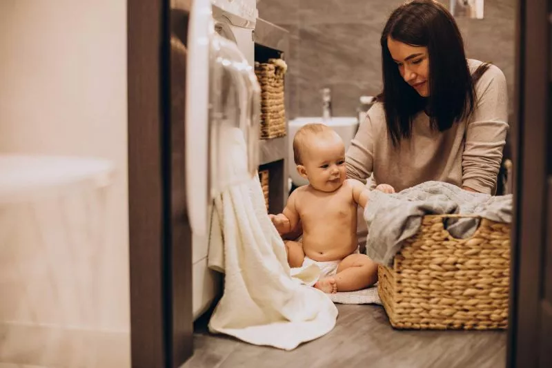 Bolehkah Mencampur Cucian Baju Bayi dengan Baju Orang Dewasa?