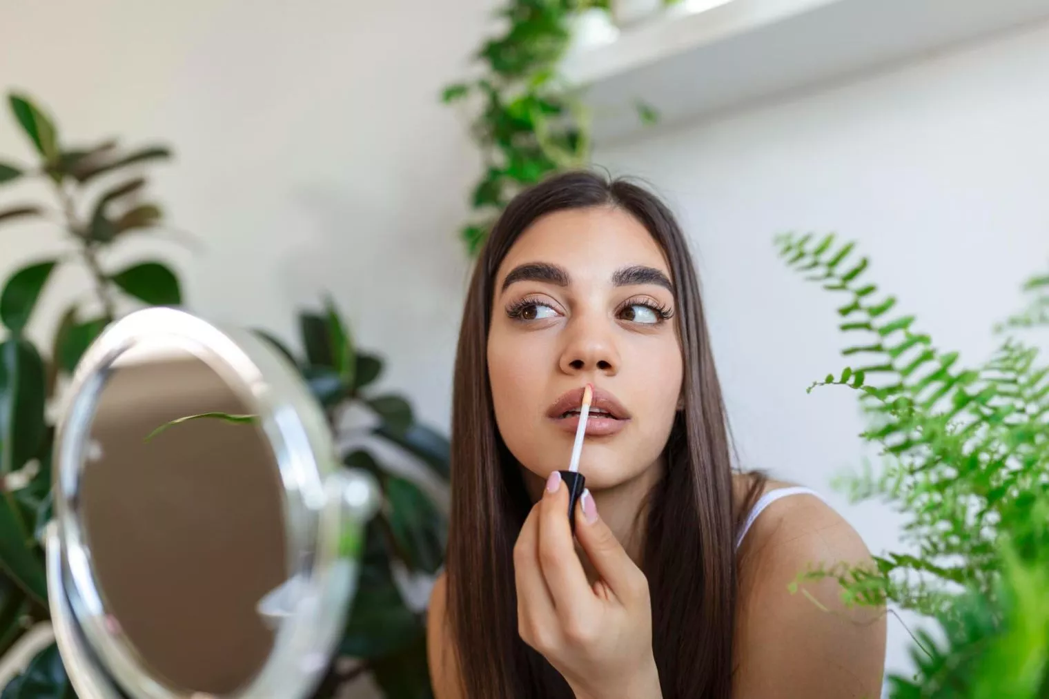 Seberapa Efektif Lip Serum Membuat Bibir Sehat dan Cerah?