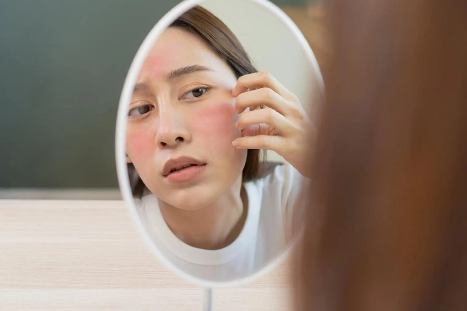 Hal yang Perlu Dihindari saat Memakai Skincare untuk Kulit Sensitif