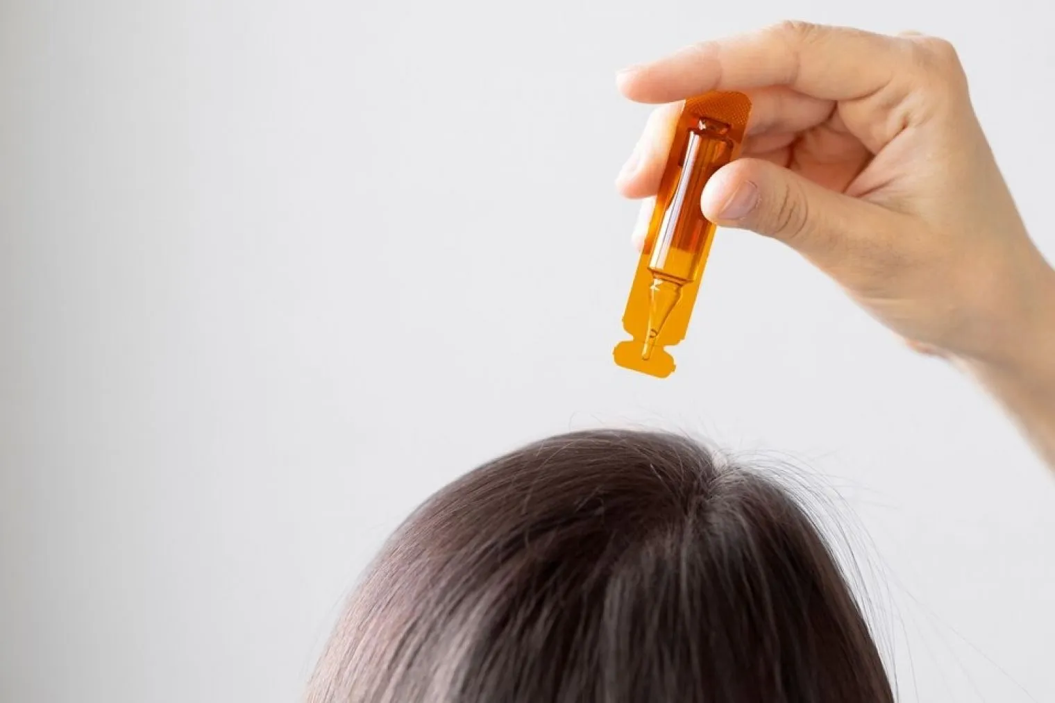 Cara Menggunakan Hair Oil Tanpa Mengganggu Aktivitas Seharian