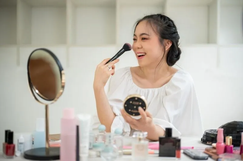 Manfaat Positif dari Penggunaan Makeup