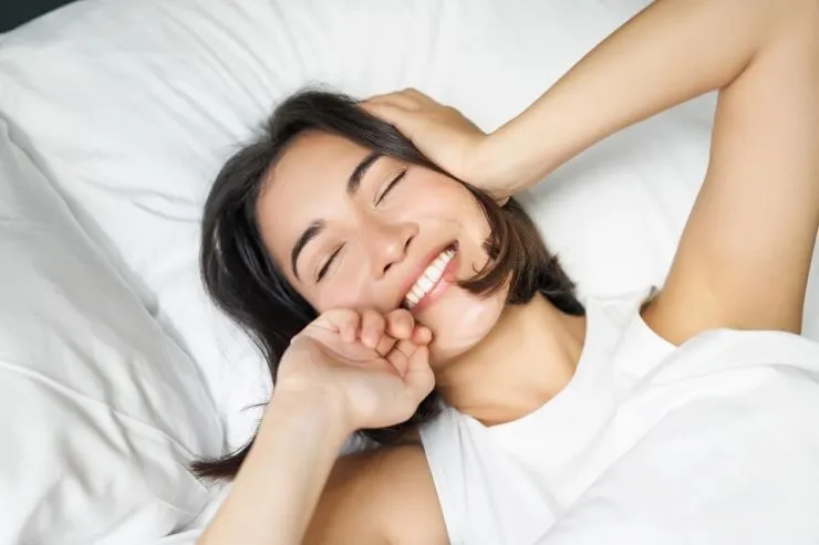 Mengenal Sleeping Mask: Rahasia Perawatan Kulit saat Tidur
