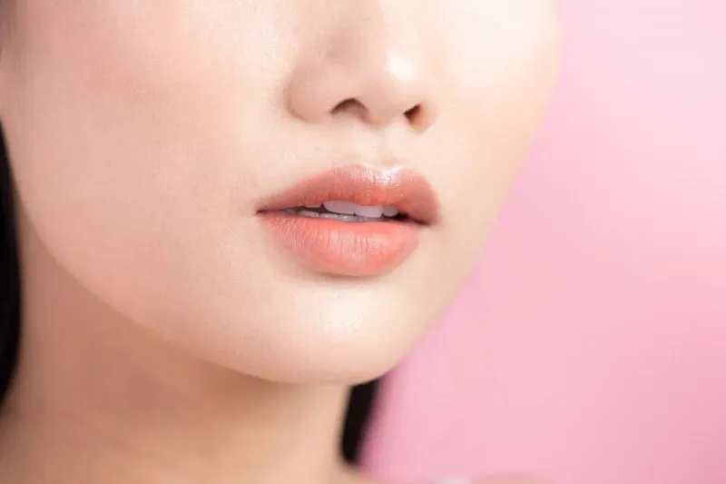 Eksfoliasi Bibir: Rahasia Bibir Lebih Halus dan Sehat