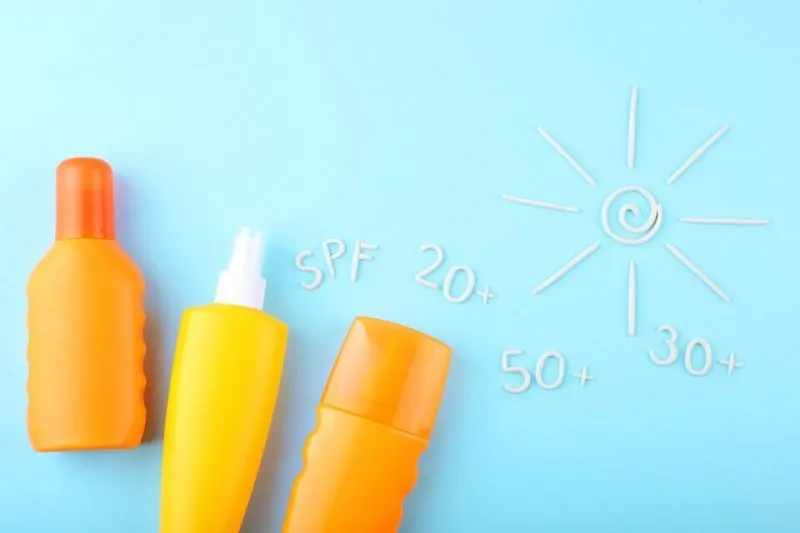 Sunscreen dan Sun Serum: Manfaat dan Penggunaan yang Berbeda