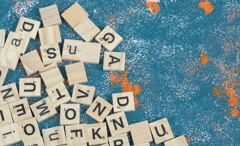 Bermain Puzzle Kata Tidak Bikin Stress, Justru Bagus untuk Otak