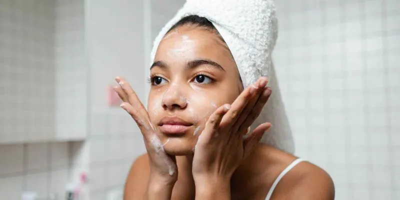 8 Basic Skincare yang Harus Diketahui Setiap Wanita