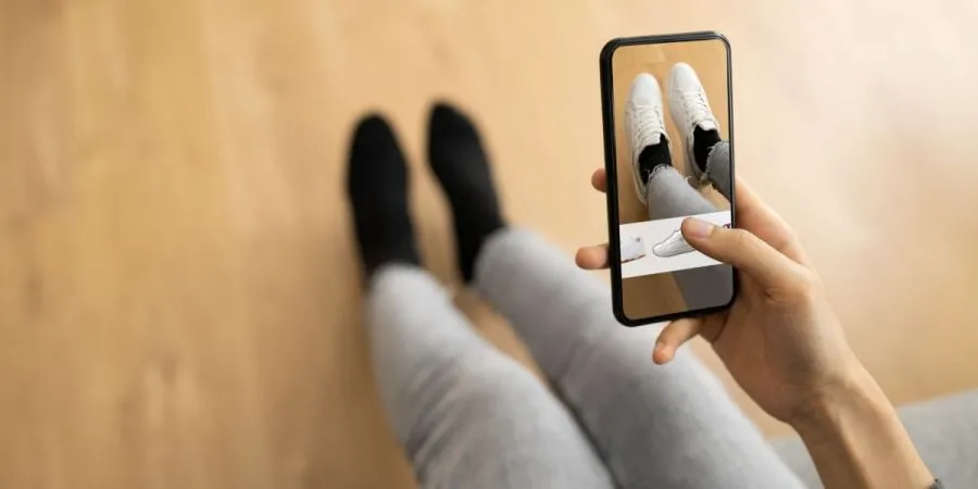 Virtual Try-Ons: Augmented Reality Mengubah Cara Berbelanja