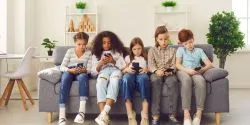 Parenting di Era Digital: Cara Efektif Parenting Gen Alpha