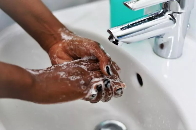 Rutin Mencuci Tangan: Mengapa Penting?