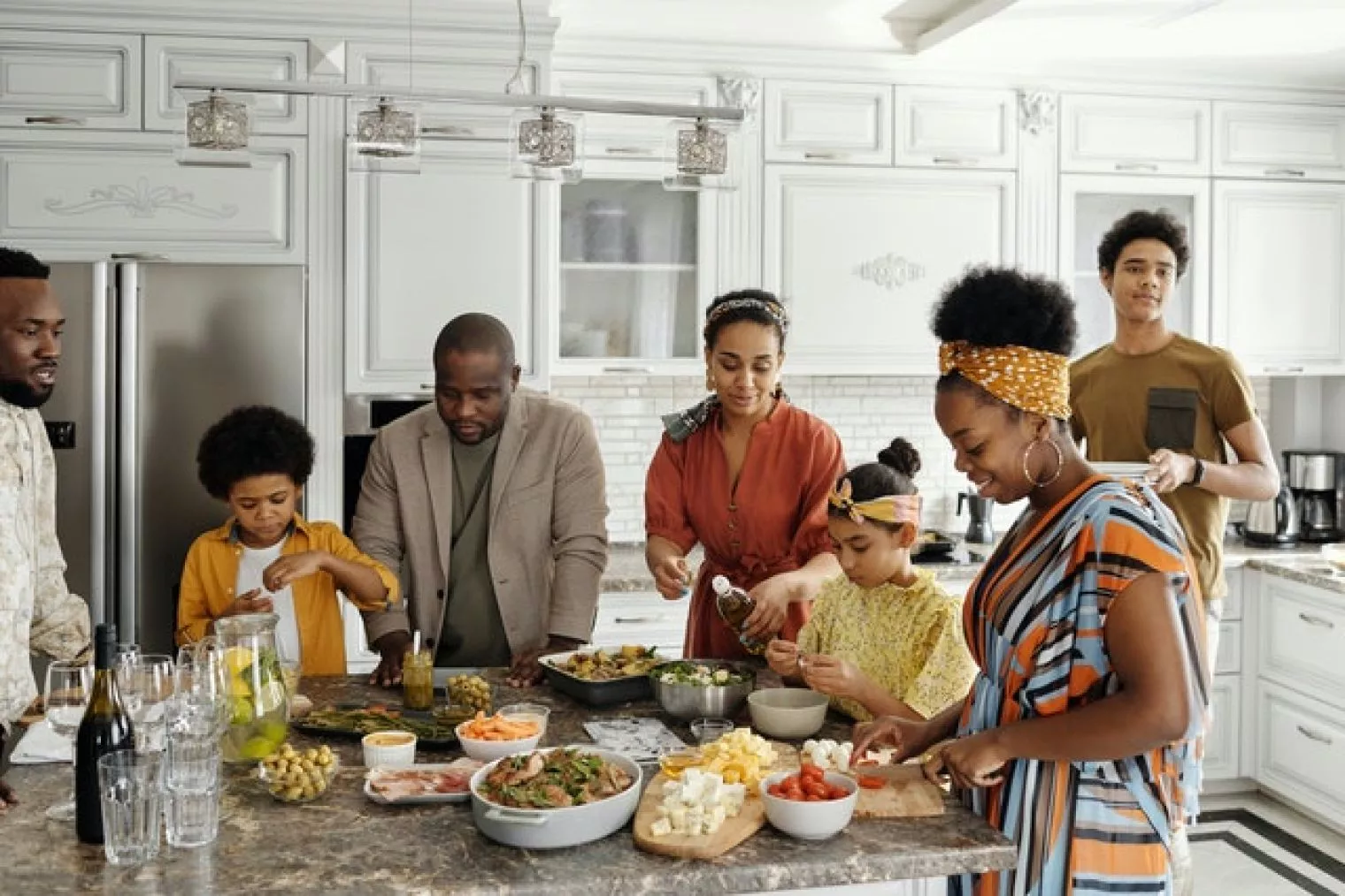 5 Cara Menghabiskan Waktu Libur Akhir Tahun Dengan Produktif Bersama Keluarga di Rumah